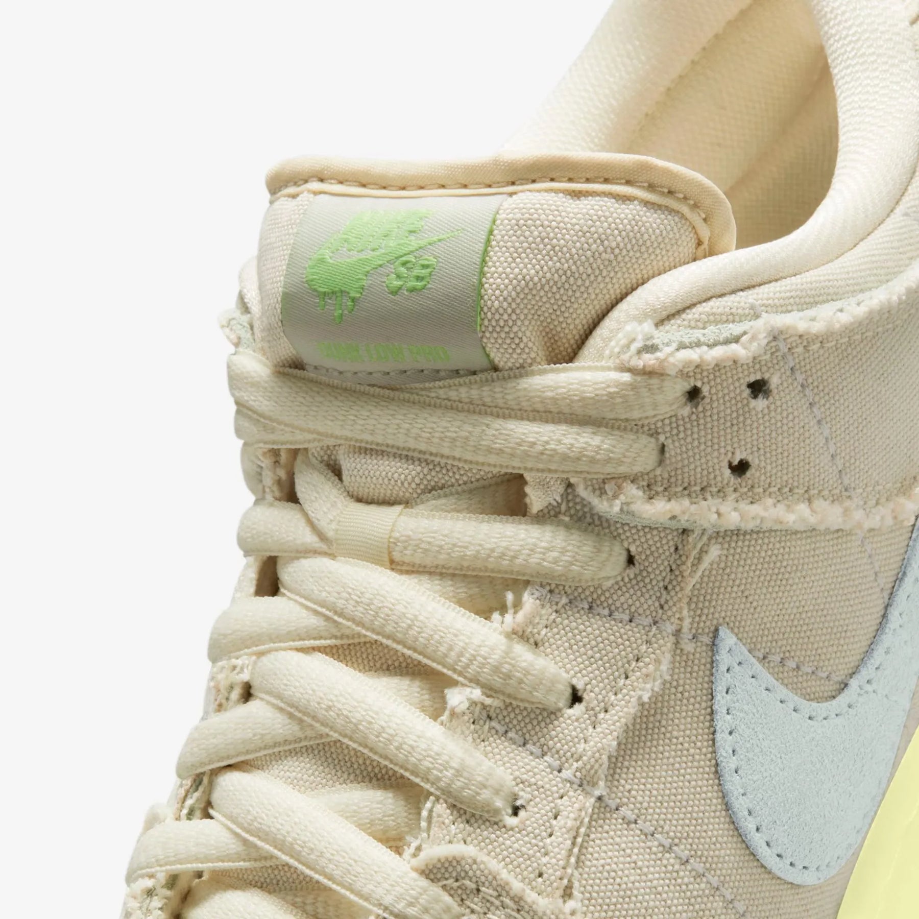 TÊNIS NIKE SB DUNK LOW "RESTOCK"