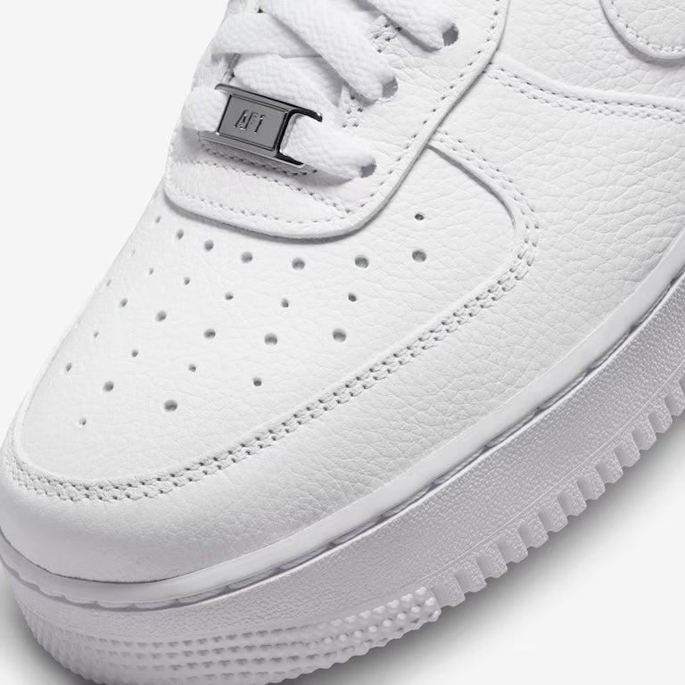 TÊNIS NIKE AIR FORCE 1 NOCTA