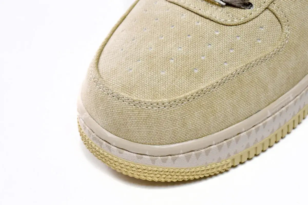 TÊNIS NIKE AIR FORCE 1 "NAI-KE"