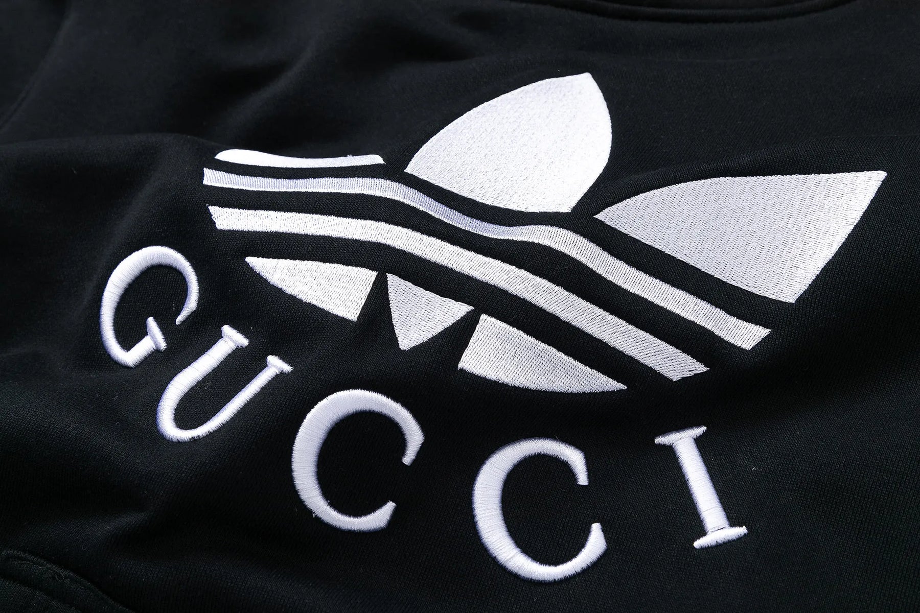 BLUSA ADIDAS X GUCCI "LOGO BOX"