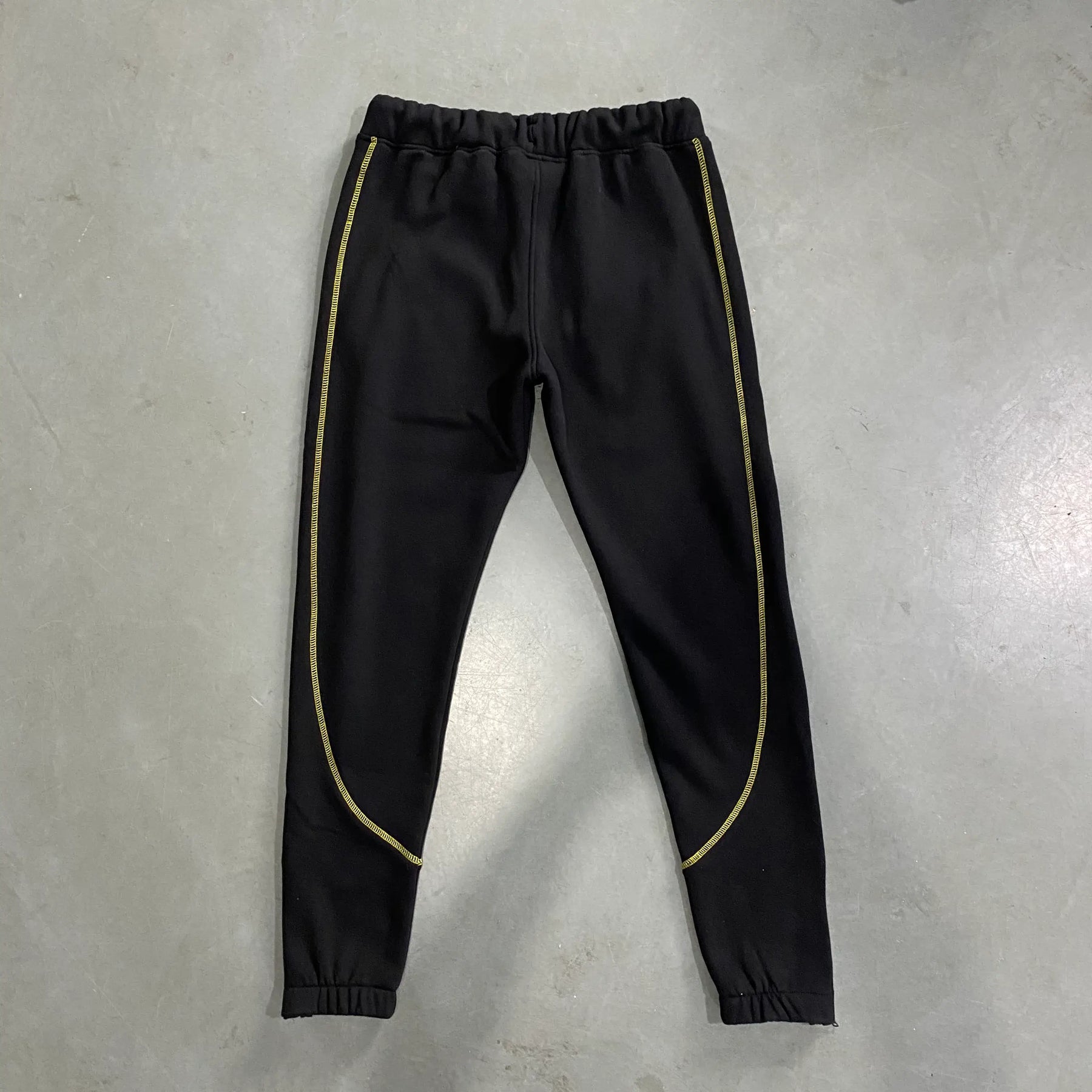 CALÇA MOLETOM TRAPSTAR X CENTRAL LEE