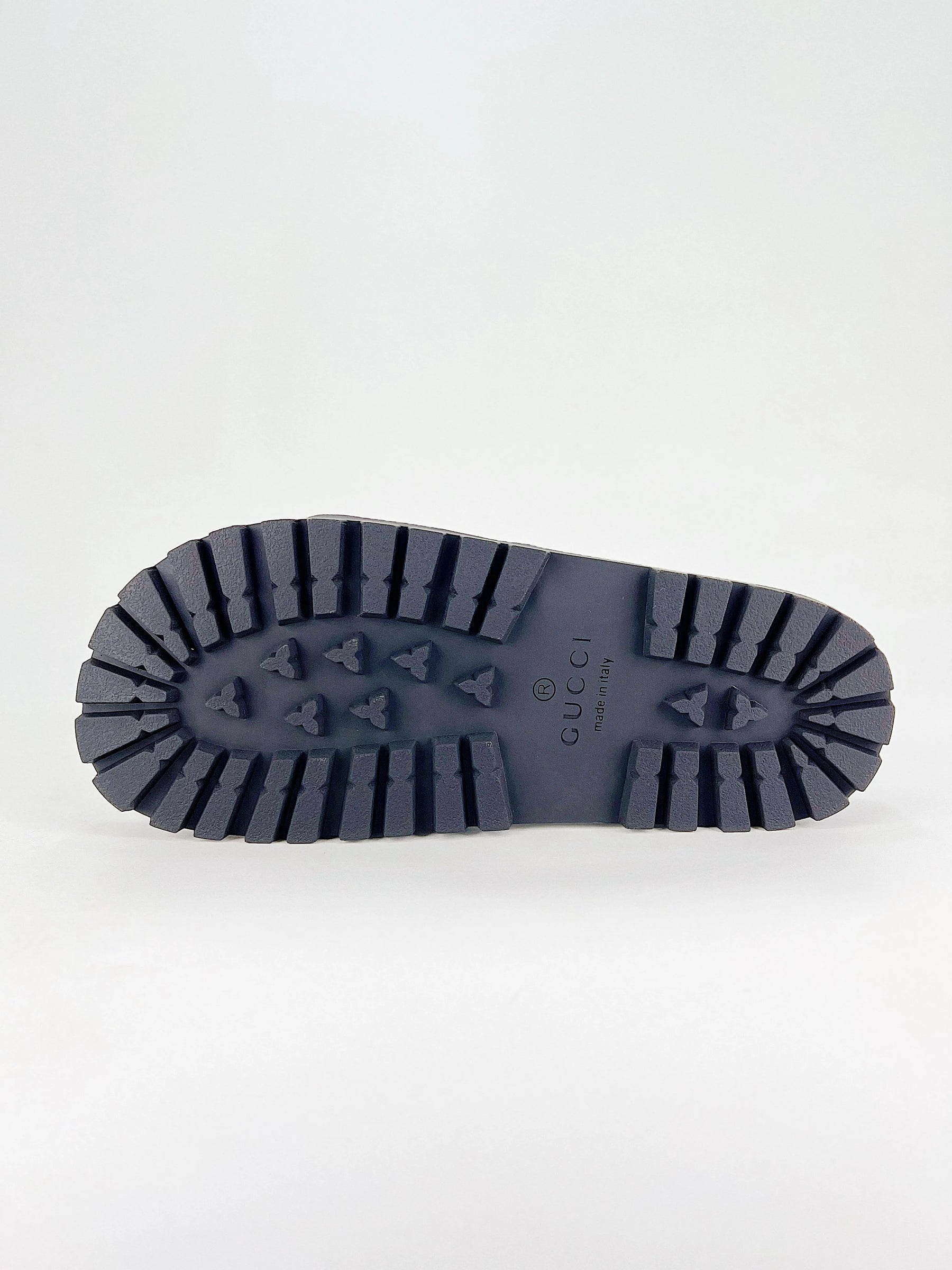 CHINELO SLIDE GUCCI GG RUBBER BLACK