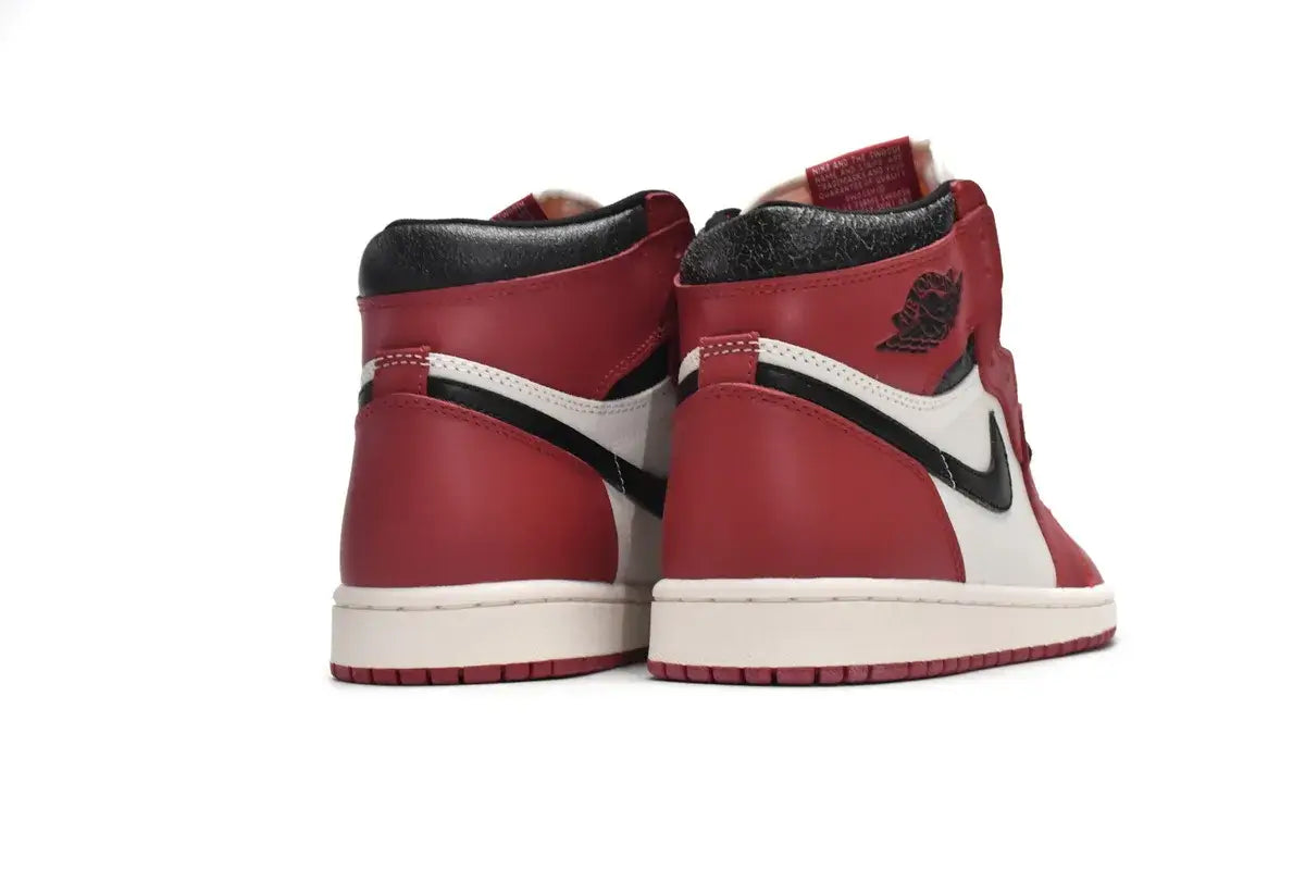 TÊNIS NIKE AIR JORDAN 1 RETRÔ CHICAGO