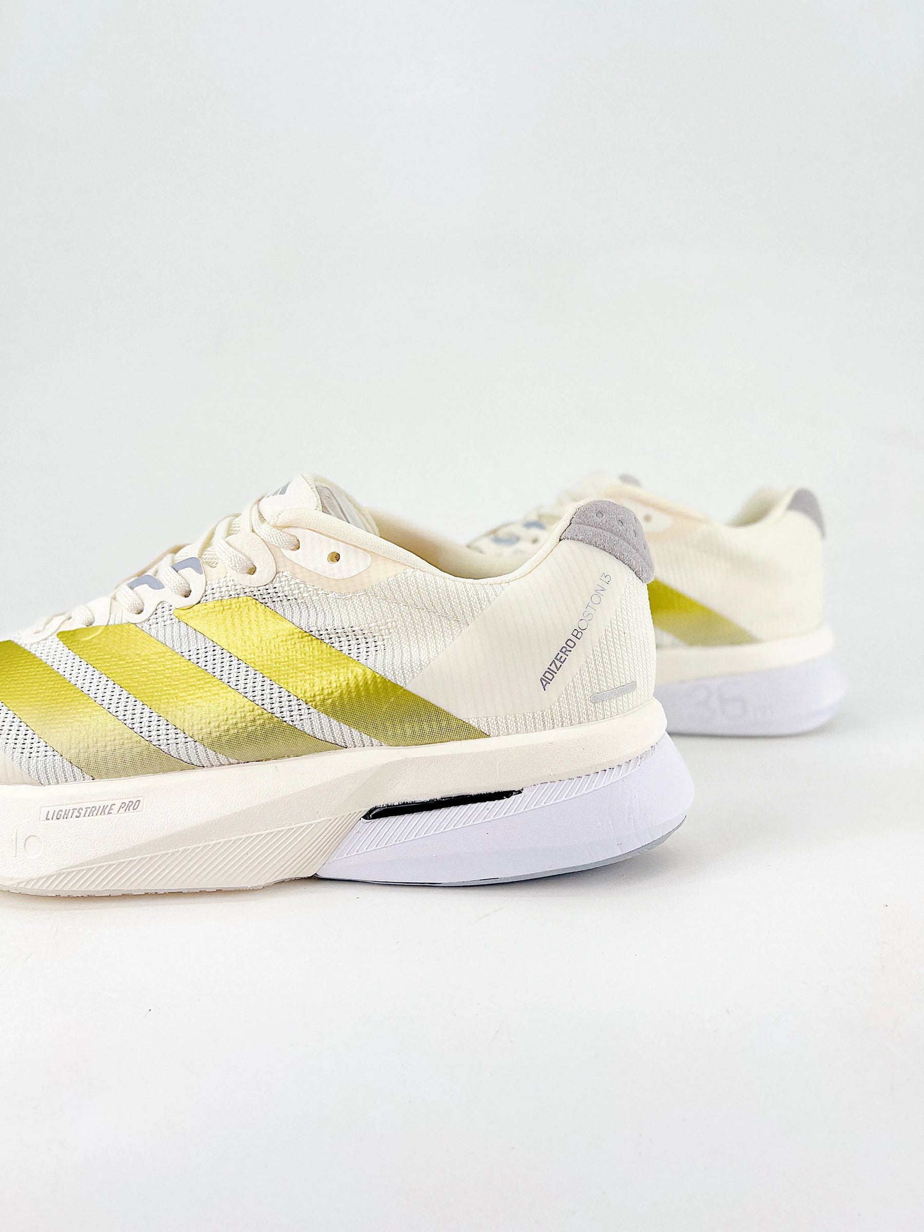 TÊNIS ADIDAS ADIZERO WHITE GOLDEN