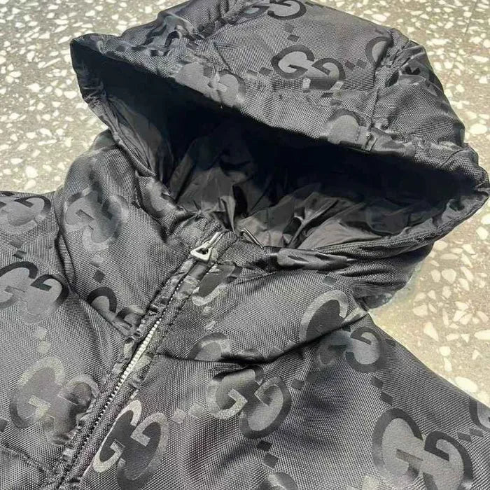 JAQUETA GUCCI GG CANVAS JUMBO PUFFER “BLACK”