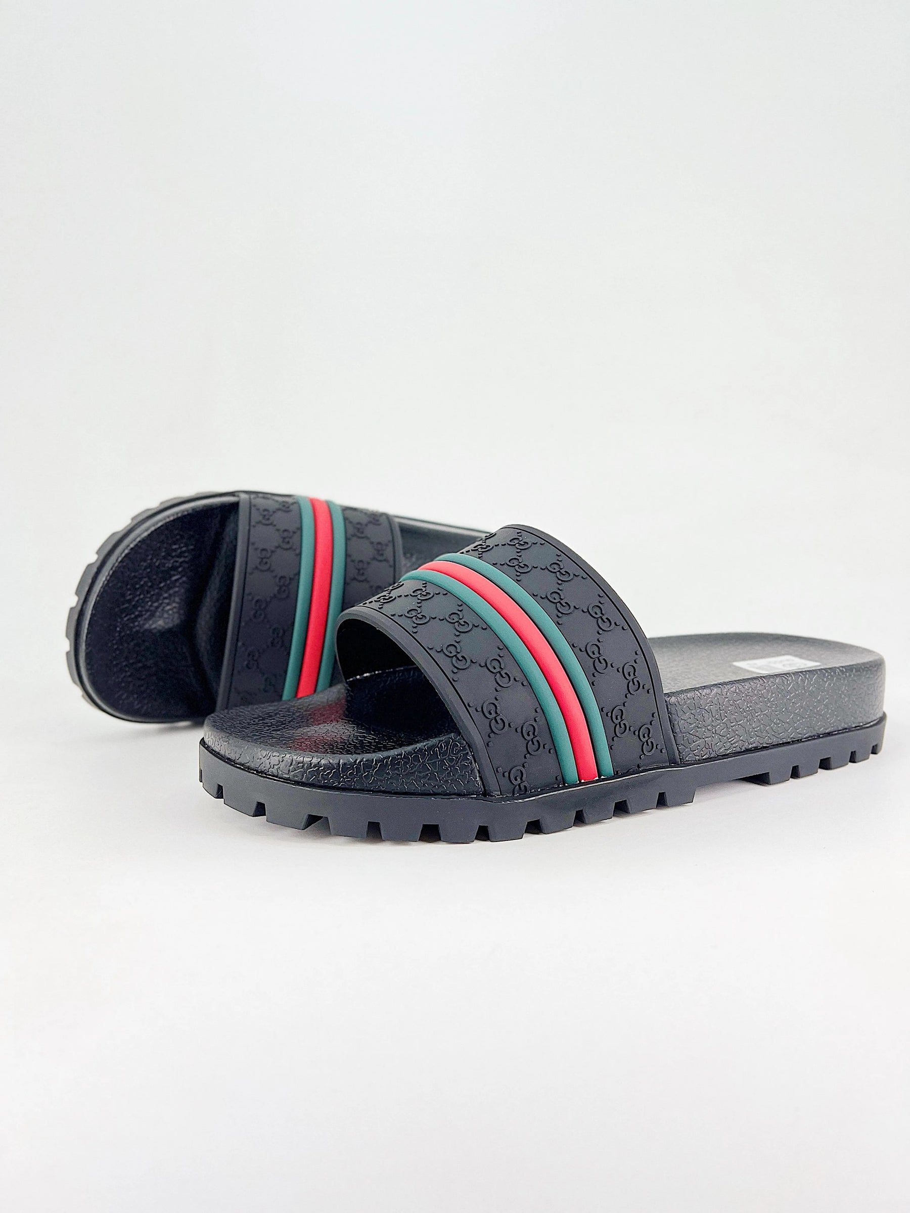 CHINELO SLIDE GUCCI GG RUBBER BLACK