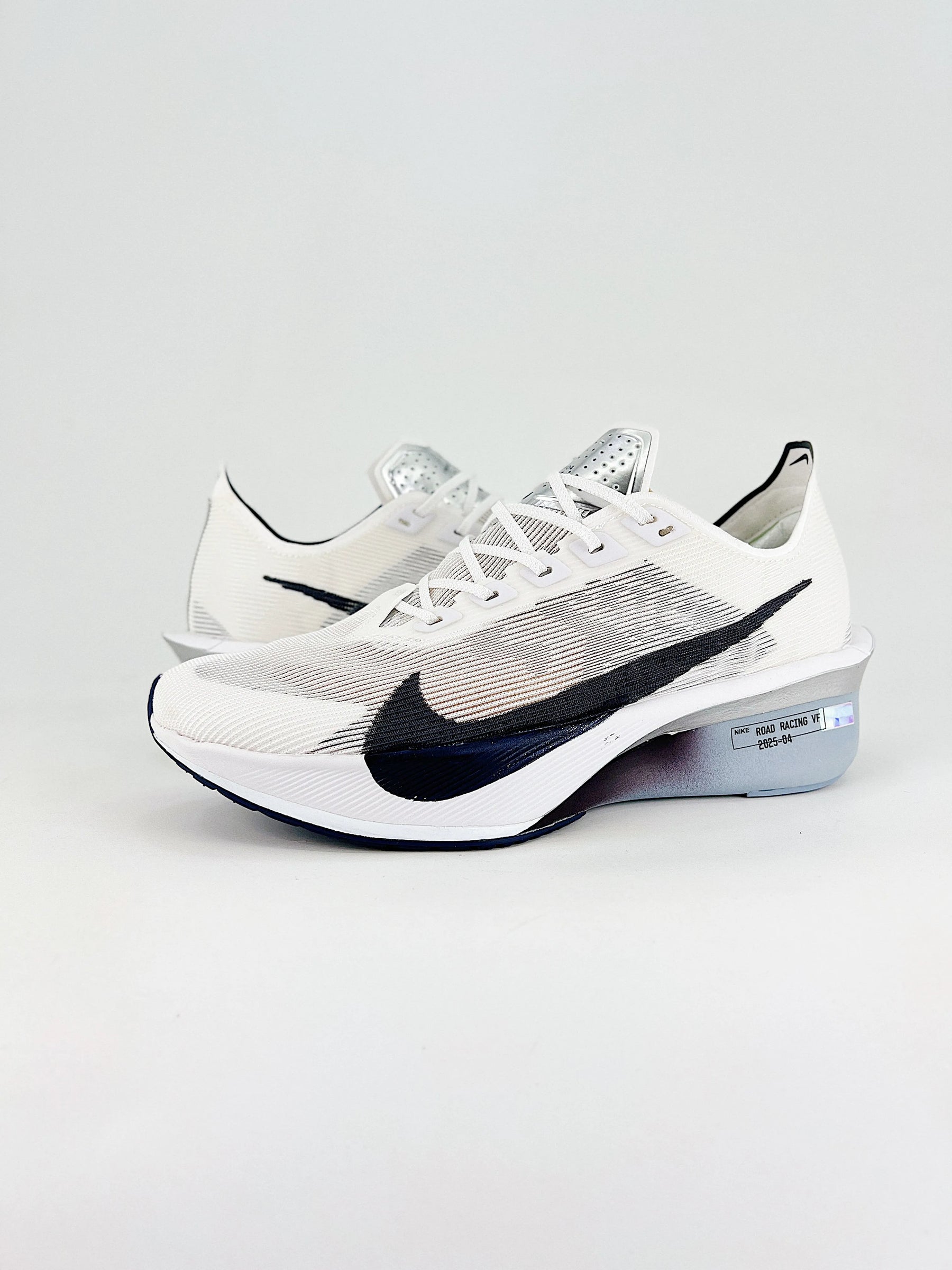 TÊNIS NIKE ZOOMX STREAKFLY 2 WHITE