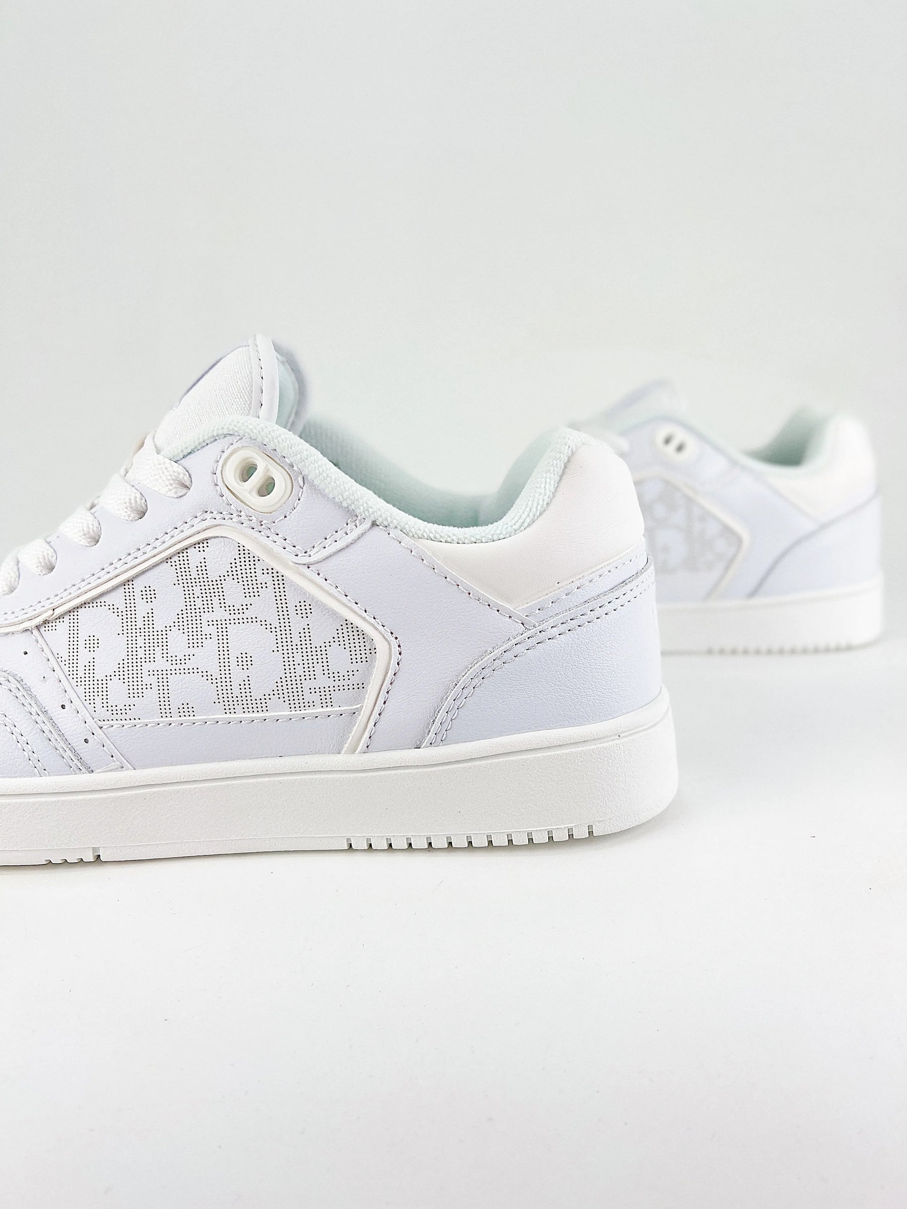 TÊNIS DIOR B27 LOW WHITE