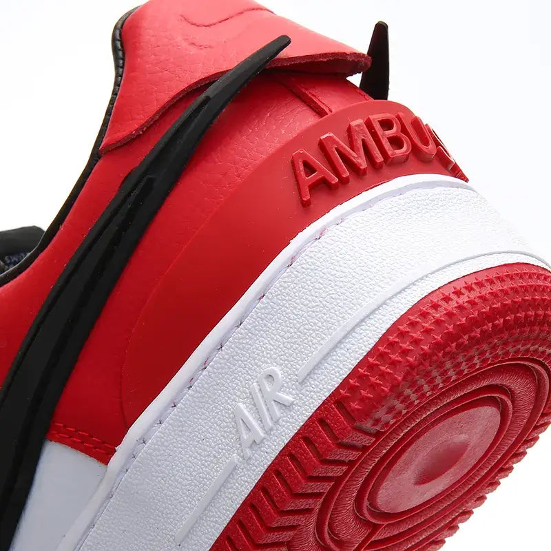 TÊNIS NIKE AIR FORCE 1 X AMBUSH