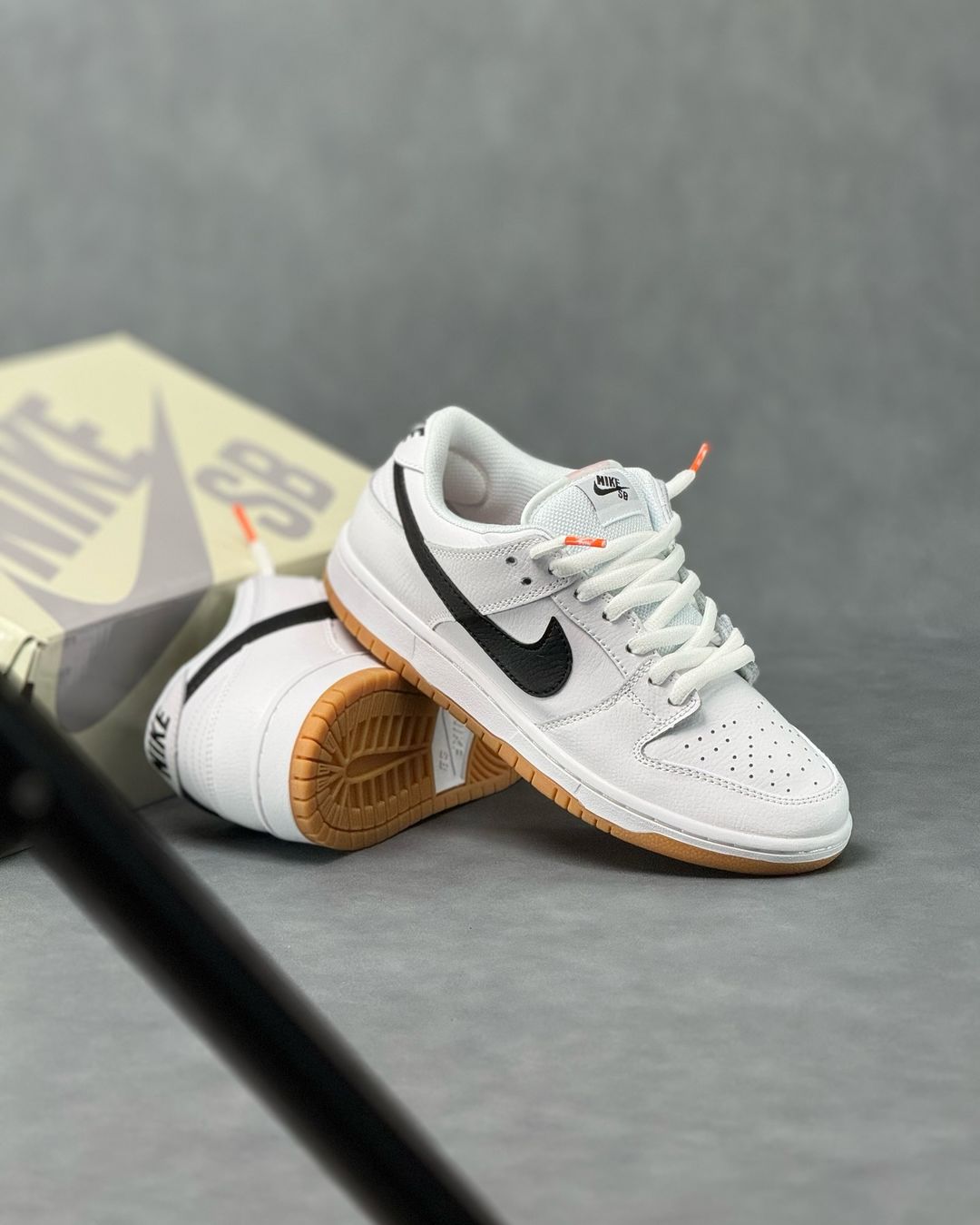TÊNIS NIKE SB DUNK LOW