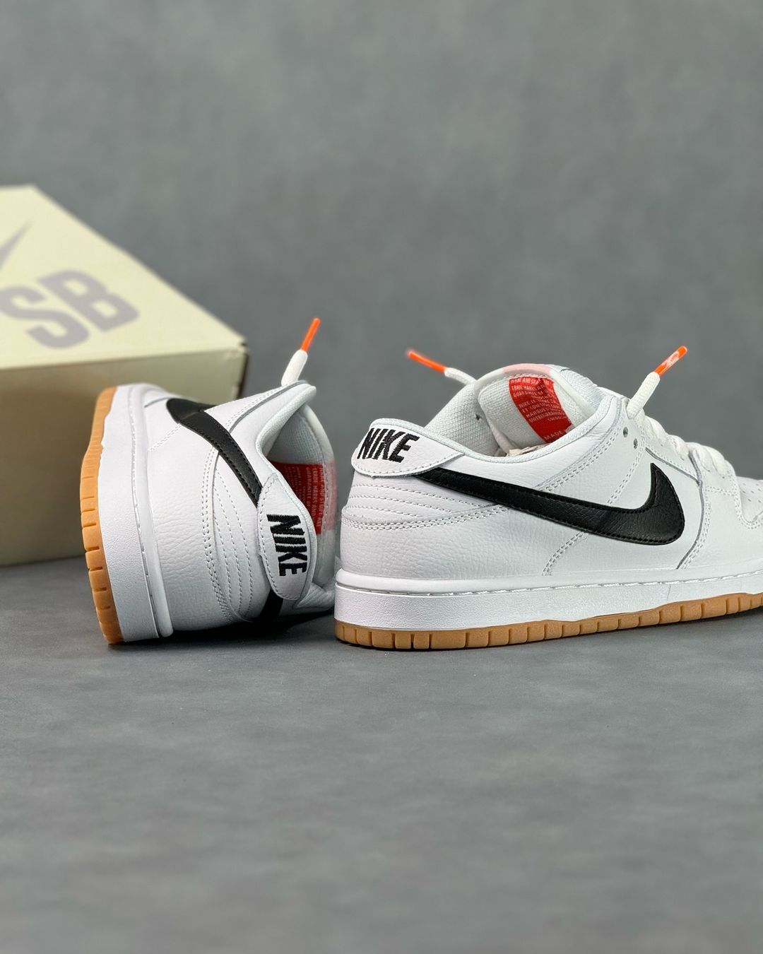 TÊNIS NIKE SB DUNK LOW