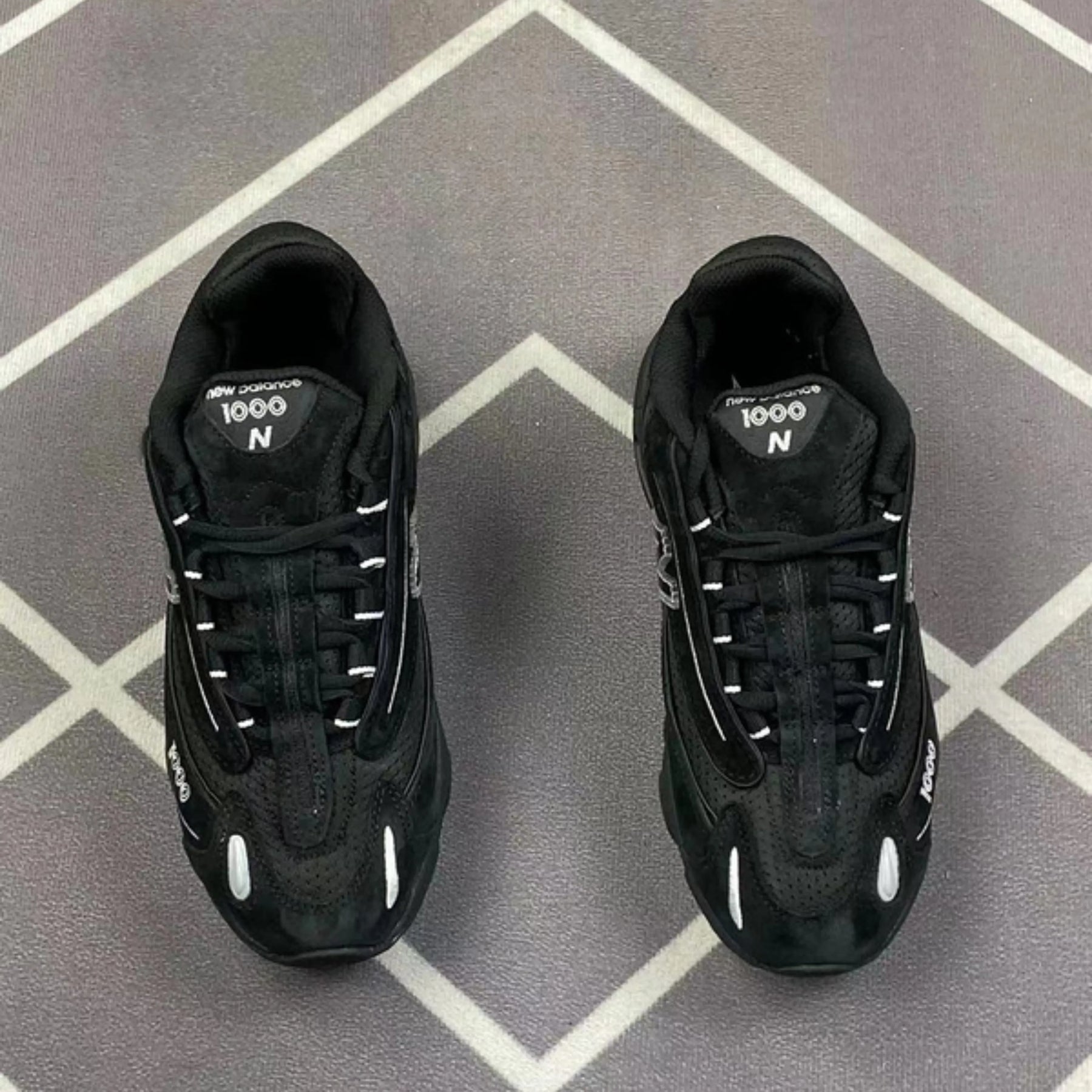 TÊNIS NEW BALANCE 1000 BLACK