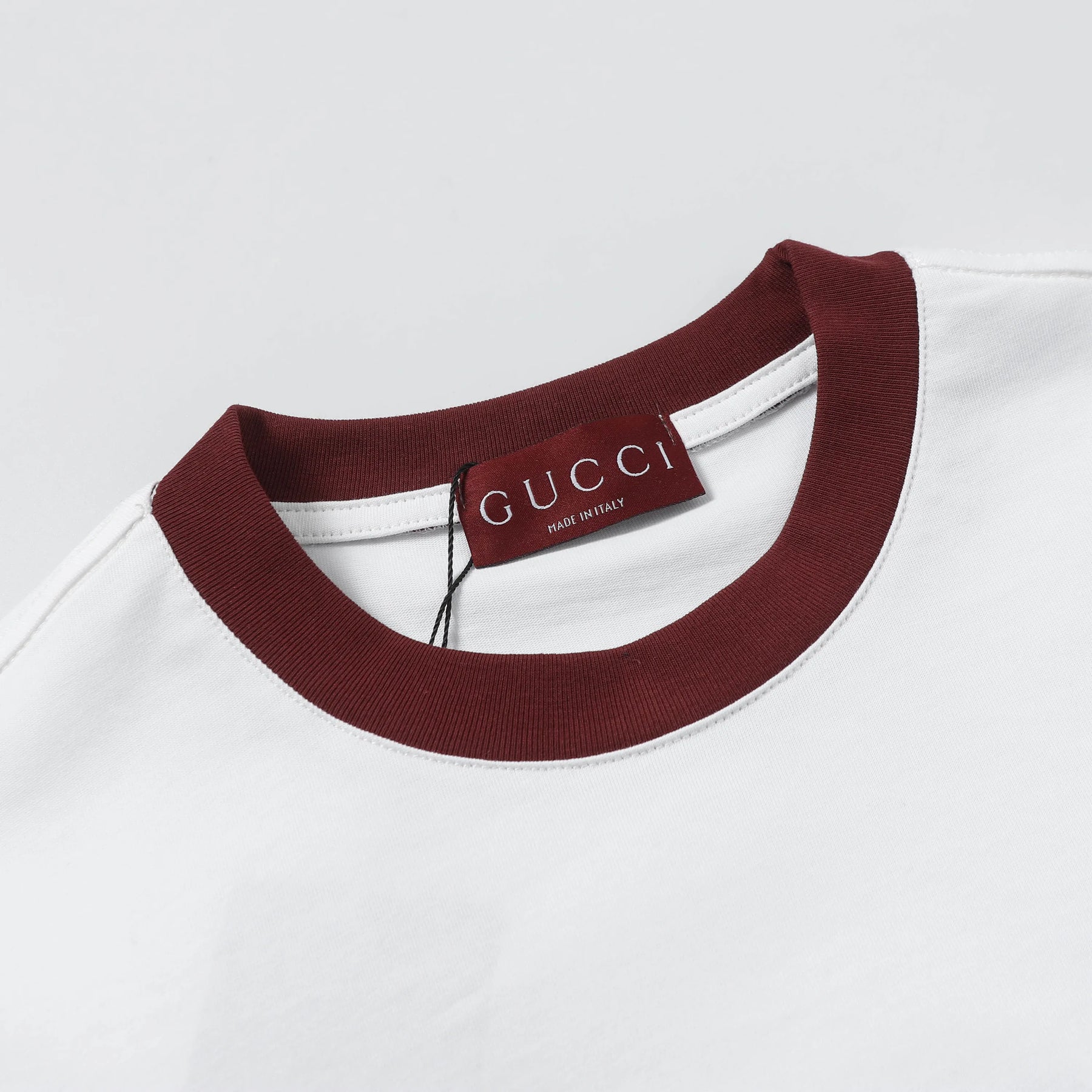 CAMISETA GUCCI VINTAGE PATCH WHITE