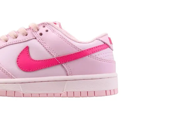 TÊNIS NIKE DUNK BARBIE "TRIPLE PINK"