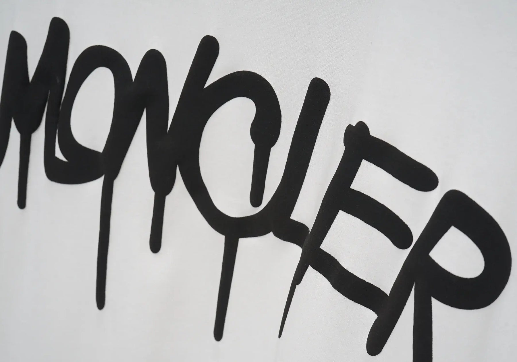 CAMISETA MONCLER "PIXATION"