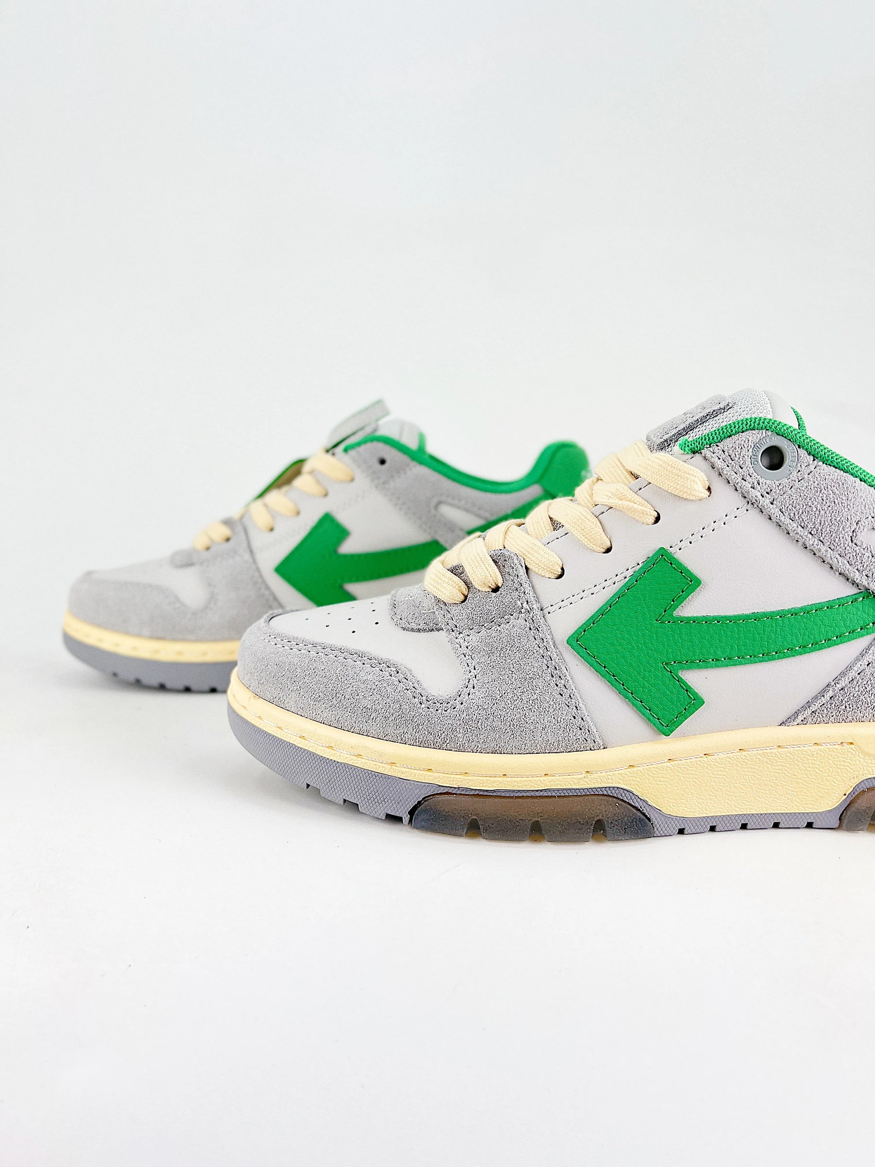 TÊNIS OFF-WHITE OUT OF OFFICE GREY GREEN