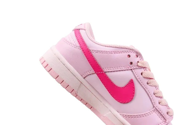 TÊNIS NIKE DUNK BARBIE "TRIPLE PINK"