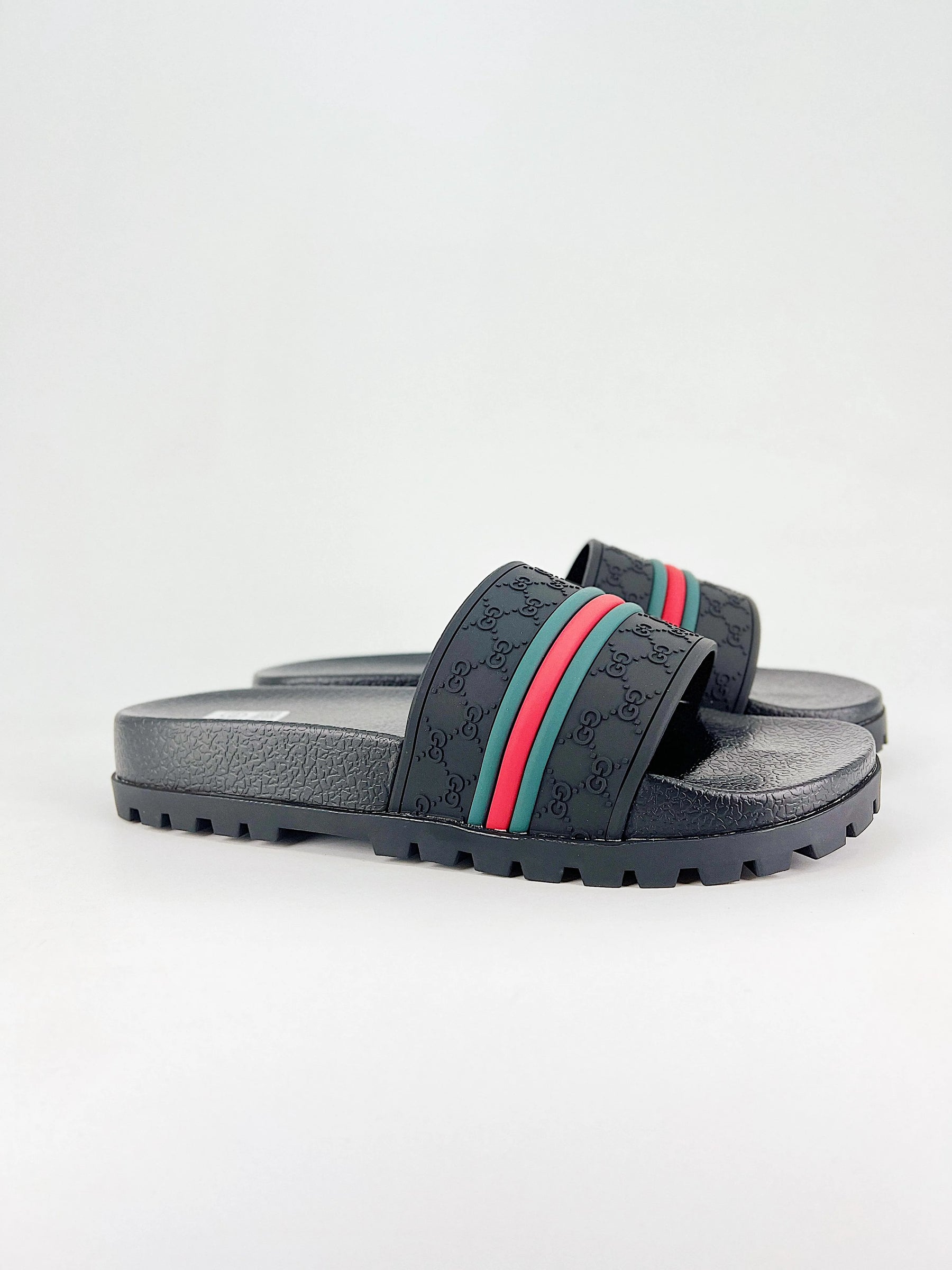 CHINELO SLIDE GUCCI GG RUBBER BLACK