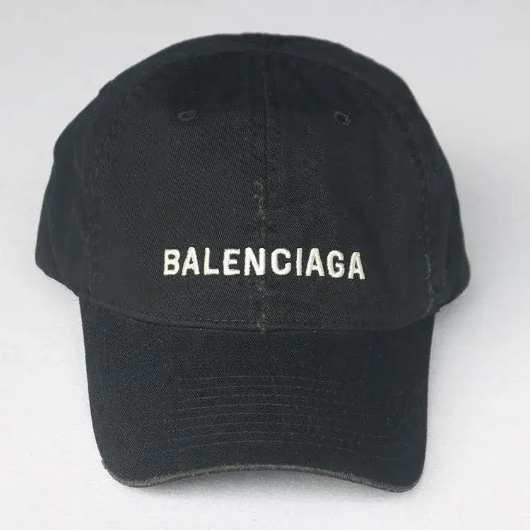 BONÉ BALENCIAGA COM LOGO BORDADO