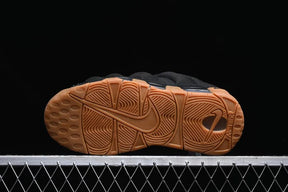 TÊNIS NIKE AIR MORE UPTEMPO "LOW BLACK GUM"