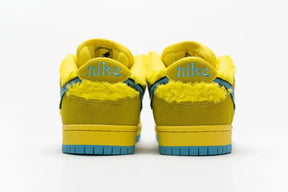 TÊNIS NIKE DUNK SB YELLOW BEAR