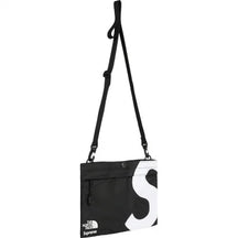 MOCHILA BAG COLAB THE NORTH FACE X SUPREME