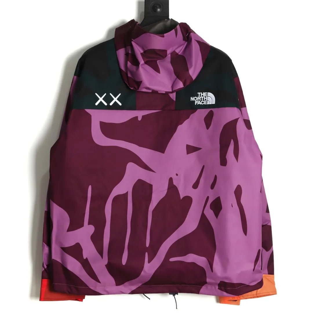 JAQUETA THE NORTH FACE "PINK CAMOUFLAGE"