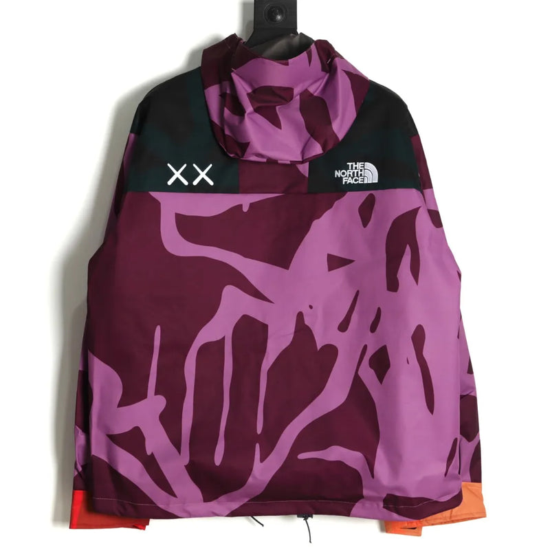 JAQUETA THE NORTH FACE "PINK CAMOUFLAGE"