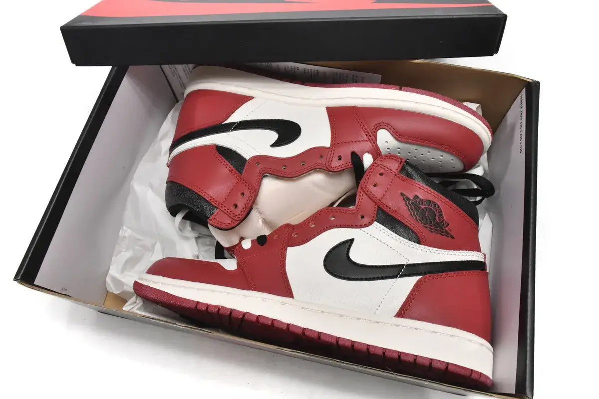 TÊNIS NIKE AIR JORDAN 1 RETRÔ CHICAGO
