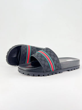 CHINELO SLIDE GUCCI GG RUBBER BLACK