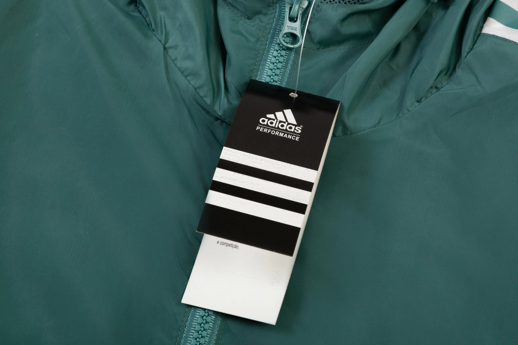 JAQUETA ADIDAS BLACK WITH HOOD SPORTSWEAR