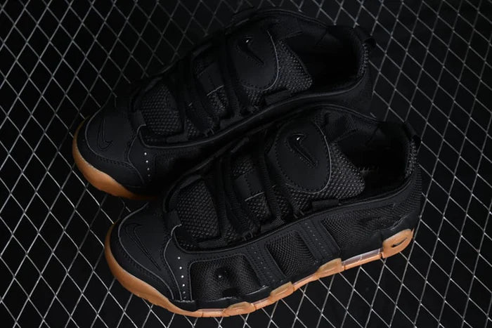 TÊNIS NIKE AIR MORE UPTEMPO "LOW BLACK GUM"