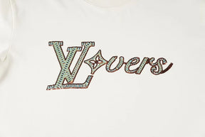 CAMISETA LOUIS VUITTON WHITE EMBROIDERED LOVERS