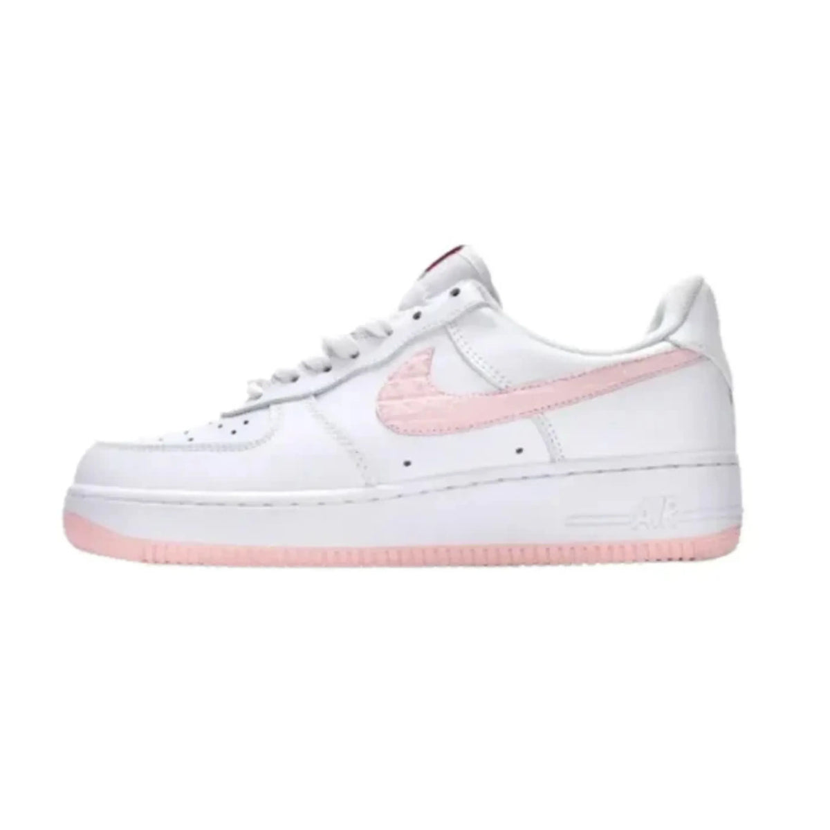 TÊNIS NIKE AIR FORCE 1 "VALENTINE'S DAY"