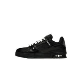 TÊNIS LOUIS VUITTON TRAINER LOW MONOGRAM “BLACK”