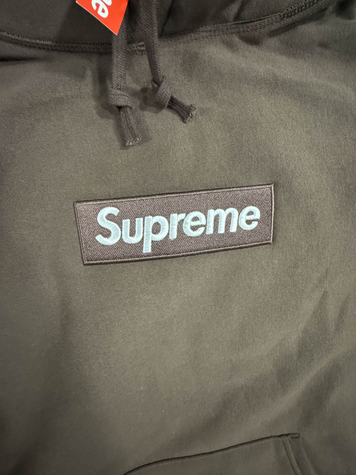 MOLETOM SUPREME BOX LOGO HOODED DARK SAND