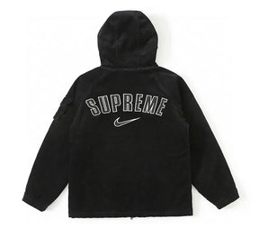 JAQUETA COLAB SUPREME X NIKE