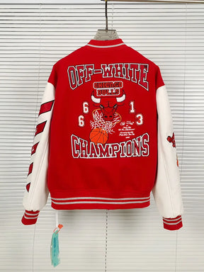 JAQUETA OFF WHITE X CHICAGO BULLS