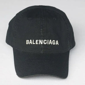 BONÉ BALENCIAGA COM LOGO BORDADO